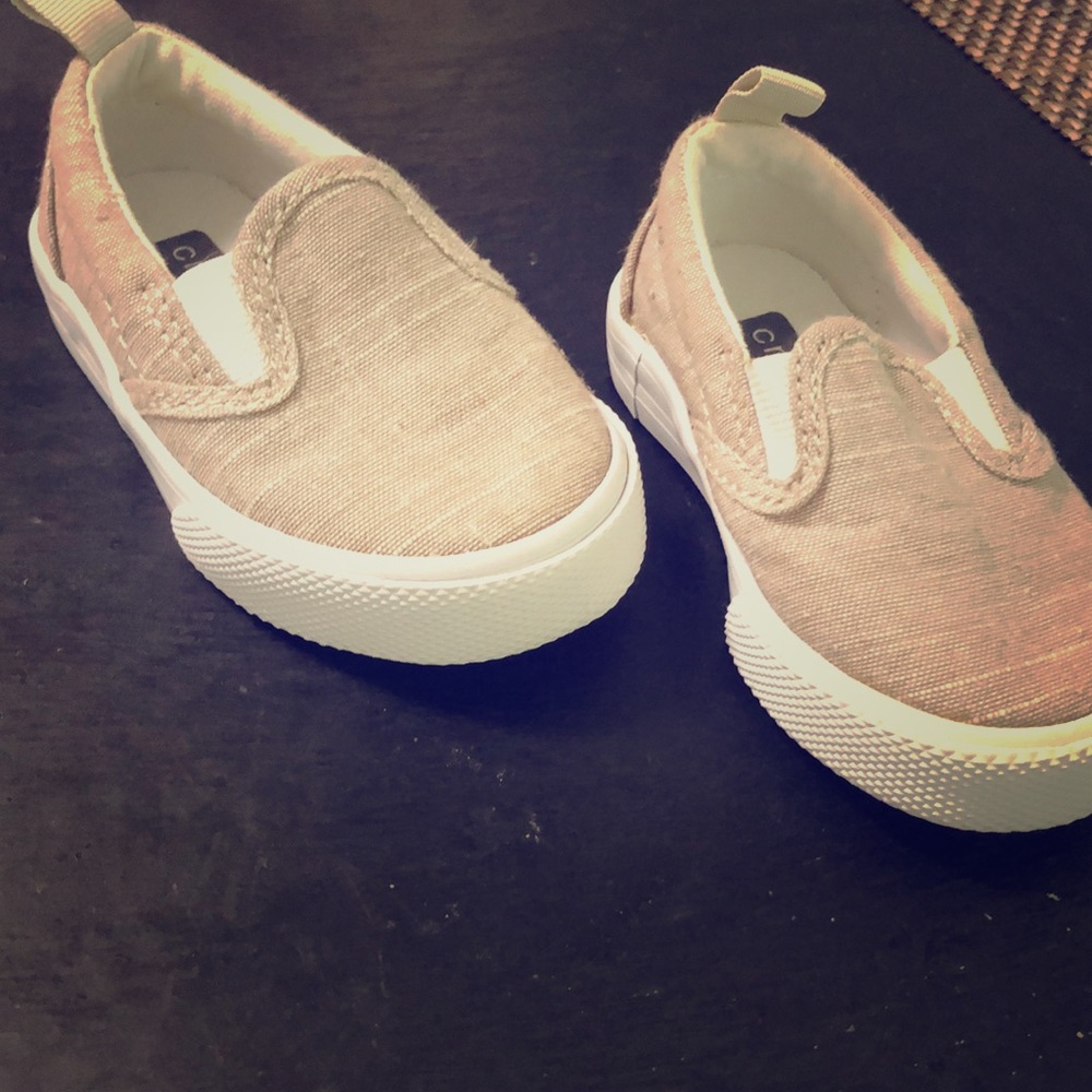 Beige baby  crazy eight shoes